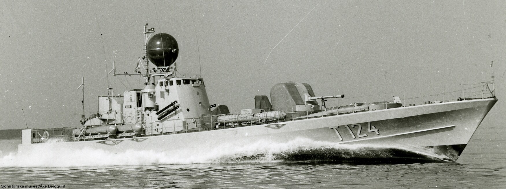 t124 castor hswms hms spica class fast attack craft torpedo boat vessel swedish navy svenska marinen 04