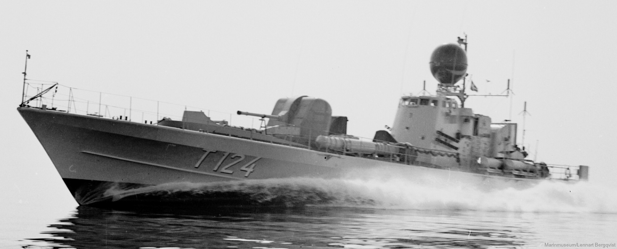 t124 castor hswms hms spica class fast attack craft torpedo boat vessel swedish navy svenska marinen 12