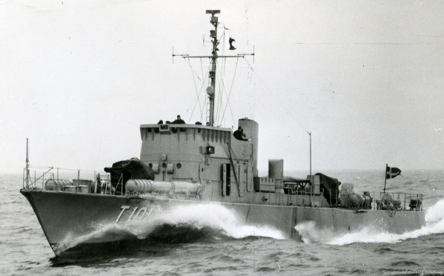 t101 perseus hms hswms fast attack craft torpedo boat vessel swedish navy svenska marinen 04