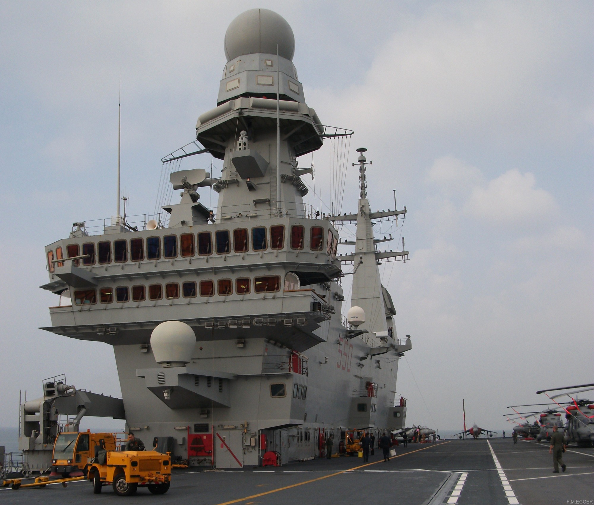 c-550 cavour aircraft carrier italian navy marina militare 24 superstructure