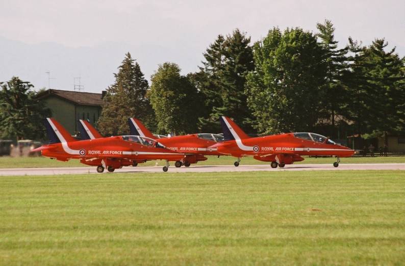 Red Arrows take off