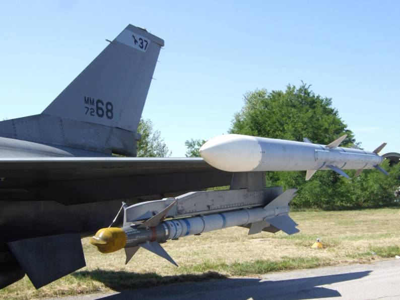 AIM-9 Sidewinder and AIM-120 AMRAAM / F-16ADF 37 Stormo Trapani