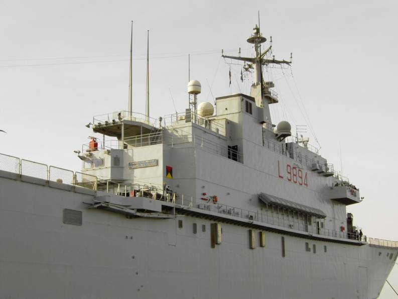 ITS San Giusto L 9894 amphibious transport dock LPD Italian Navy
