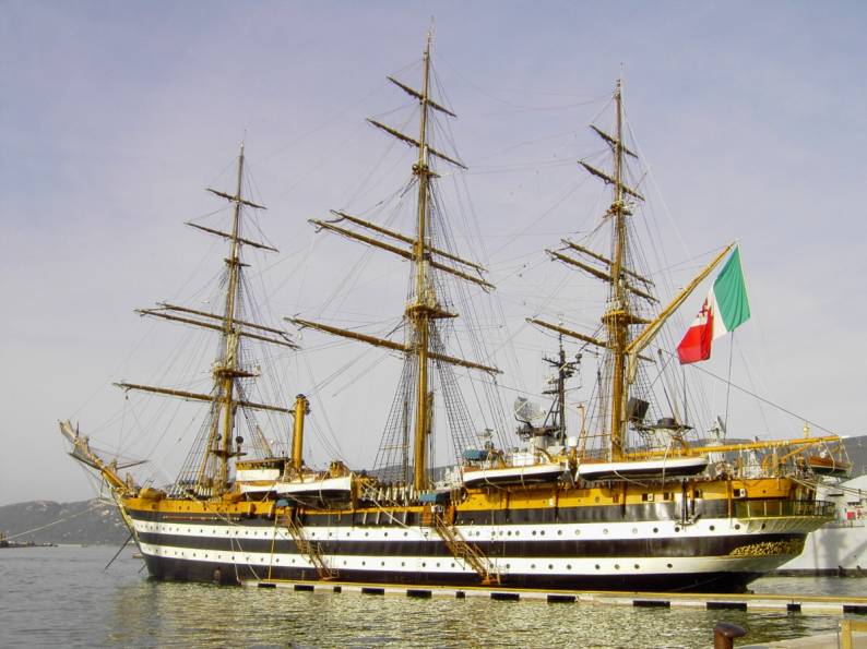 a 5312 its amerigo vespucci school ship italian navy trieste november 2004