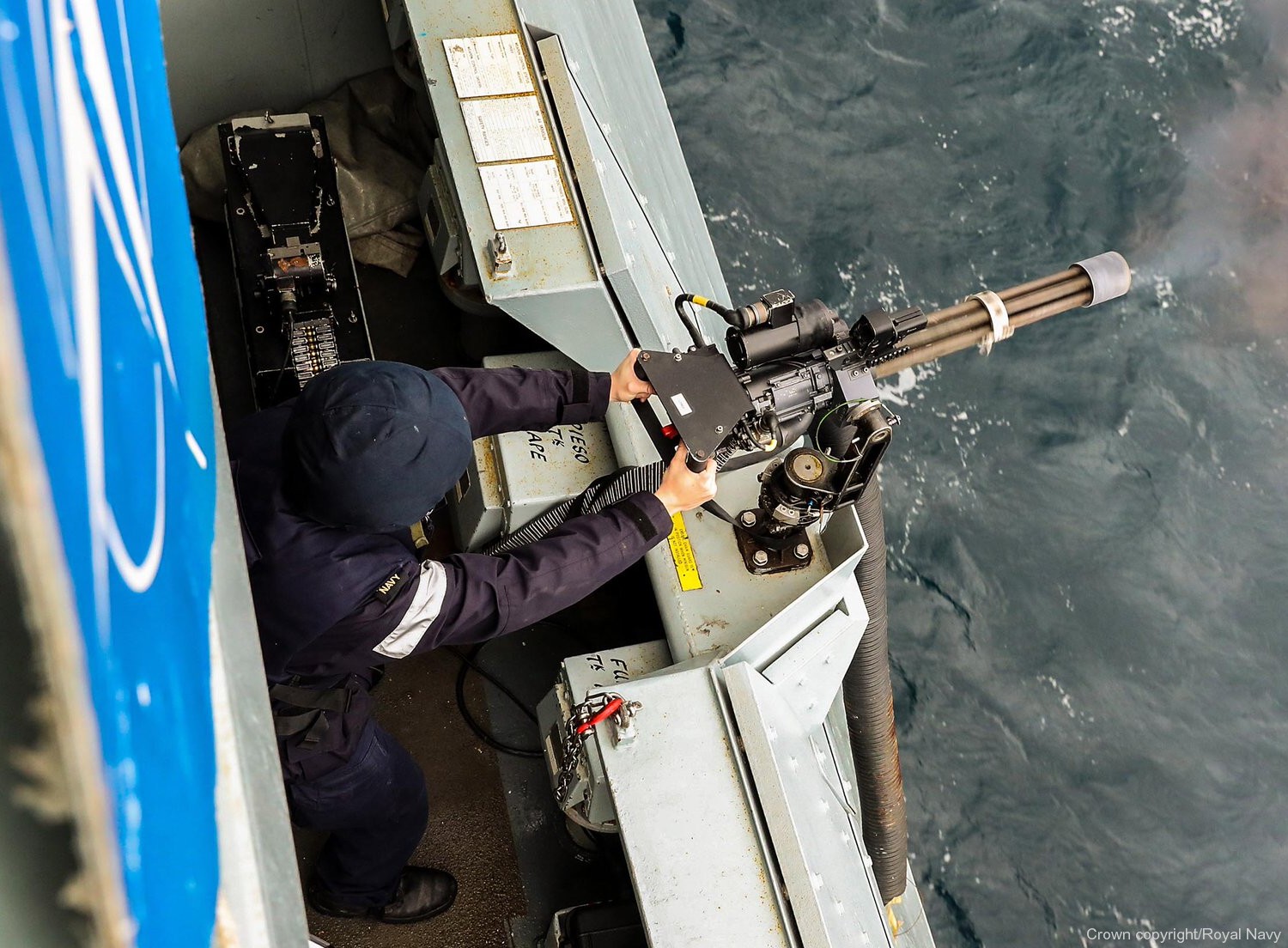 hms duncan d-37 type 45 daring class destroyer royal navy 04 m134 machine mini gun gatling