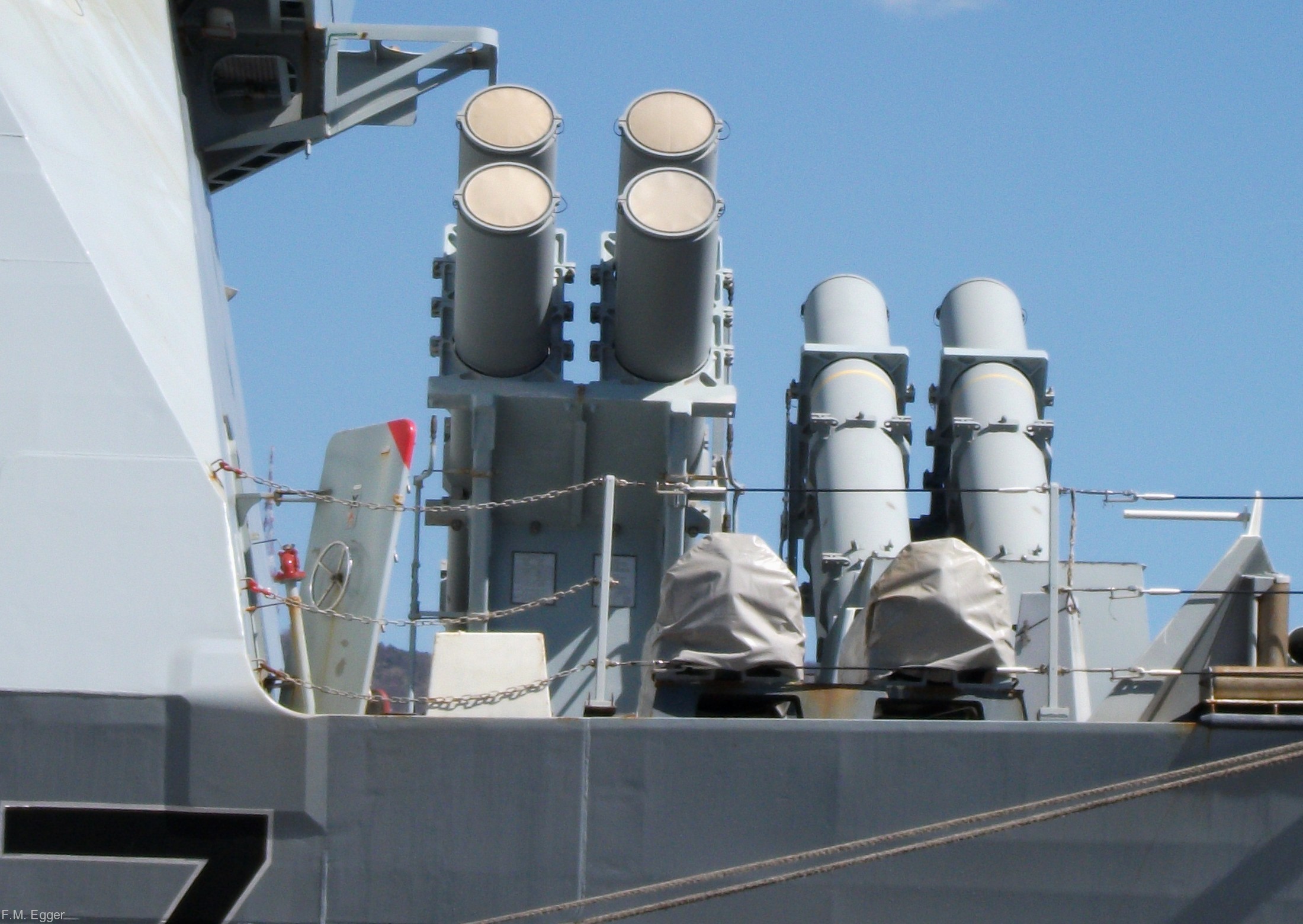 hms duncan d-37 type 45 daring class guided missile destroyer royal navy nato snmg-2 trieste 16