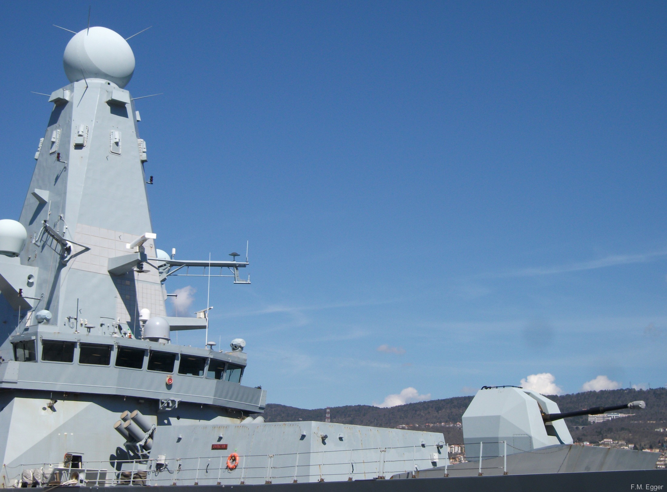 hms duncan d-37 type 45 daring class guided missile destroyer royal navy nato snmg-2 trieste 26