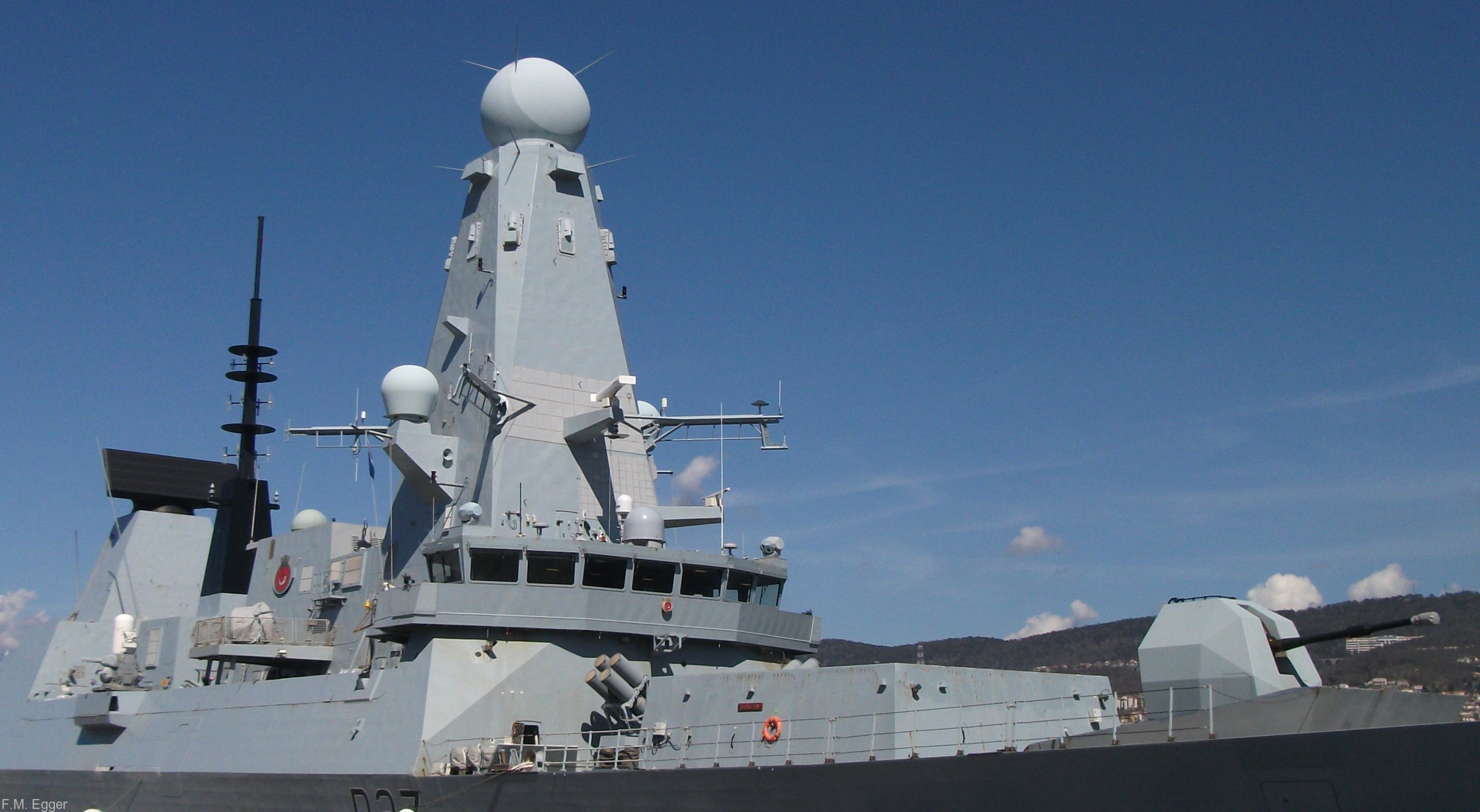 hms duncan d-37 type 45 daring class guided missile destroyer royal navy nato snmg-2 trieste 30