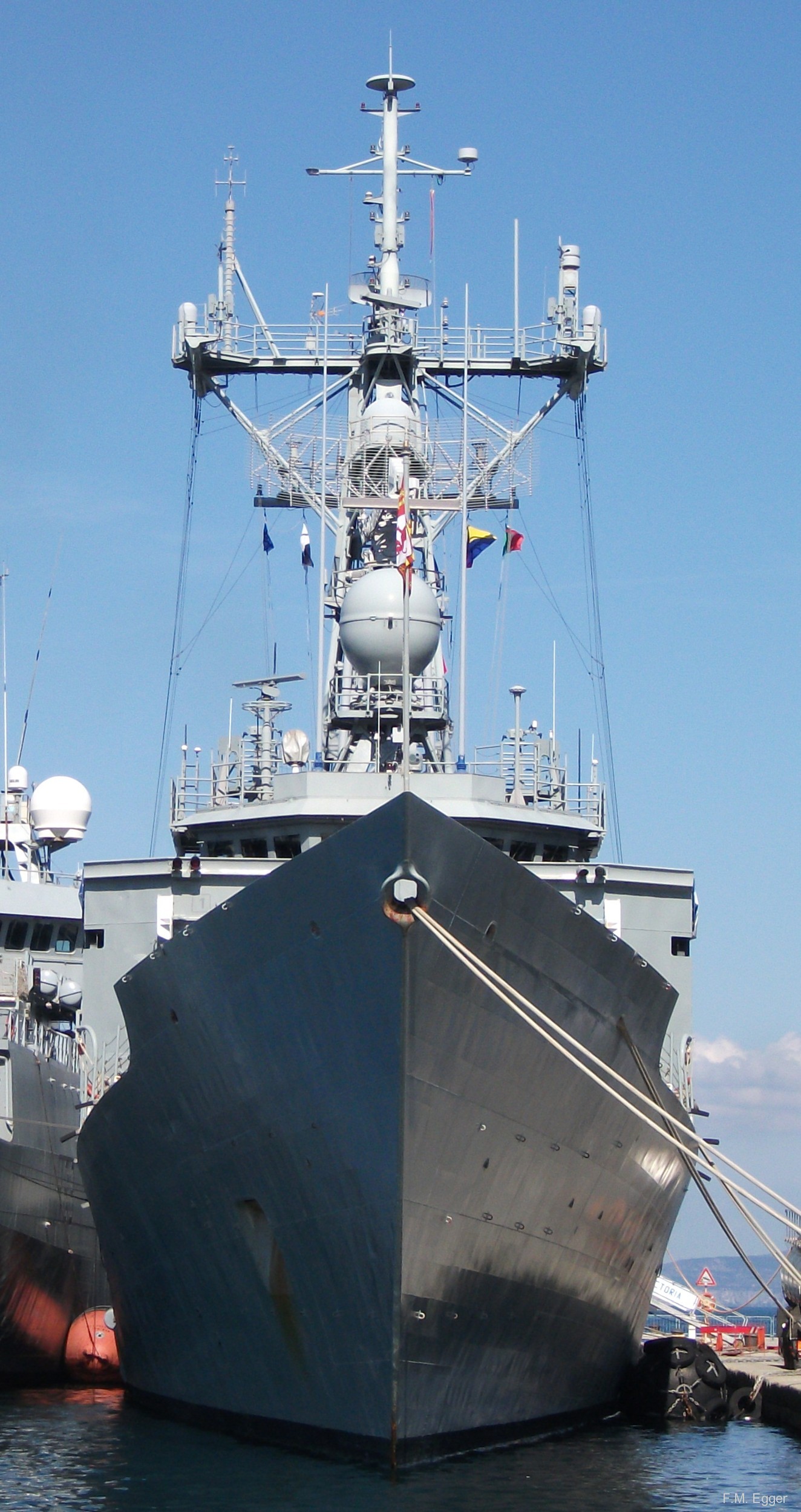 esps victoria f-82 santa maria class frigate ffg spanish navy nato snmg-2 trieste 15a