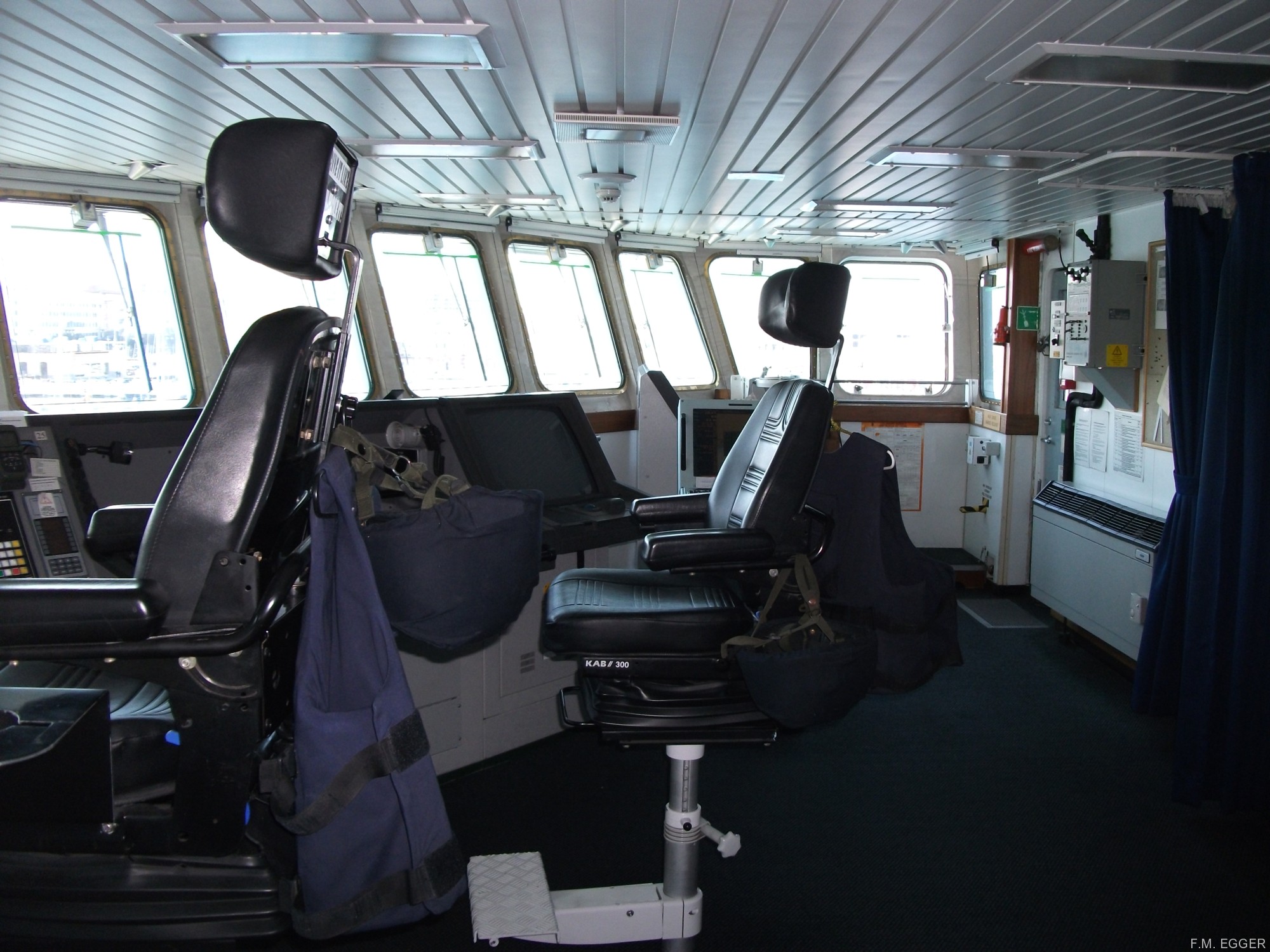 hms enterprise h-88 hydrographic oceanographic survey vessel royal navy nato snmcmg-2 trieste 09