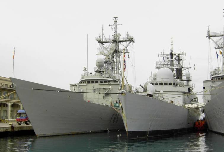 SPS Navarra (F 85), HMS Nottingham (D 91), TCG Gokova (F 496) - Standing NATO Response Force Maritime Group 2 / SNMG-2. Trieste, Italy - February 2006.