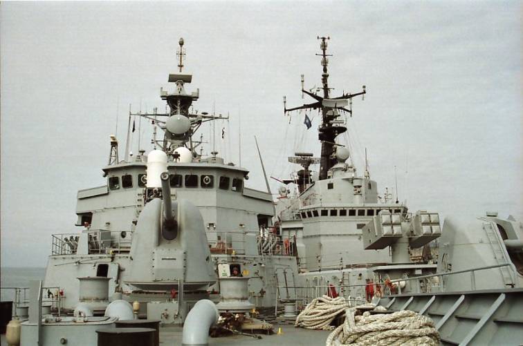 HS Spetsai (F 453), ITS Aliseo (F 574) - Standing NATO Response Force Maritime Group 2 / SNMG-2. Trieste, Italy - February 2006.