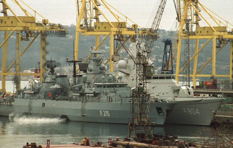 FGS Brandenburg (F 215), HNLMS De Ruyter (F 804) - Standing NATO Response Force Maritime Group 2 / SNMG-2. Trieste, Italy - February 2006.