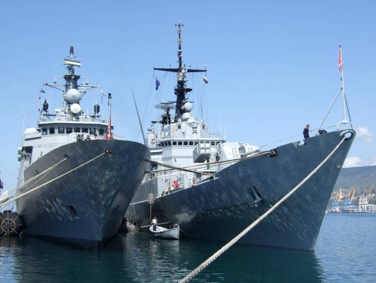 TCG Salihreis F 246 - ITS Euro F 575 / SNMG-2 - Trieste, Italy - April 2008