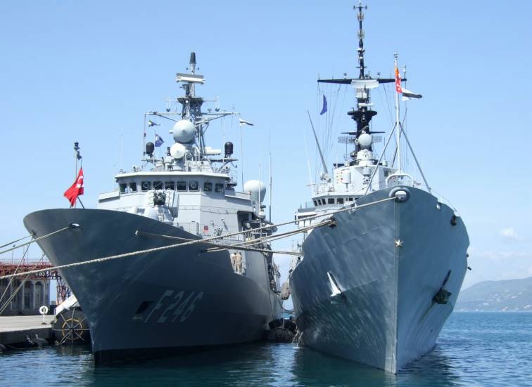 TCG Salihreis F 246 - ITS Euro F 575 / SNMG-2 - Trieste, Italy - April 2008
