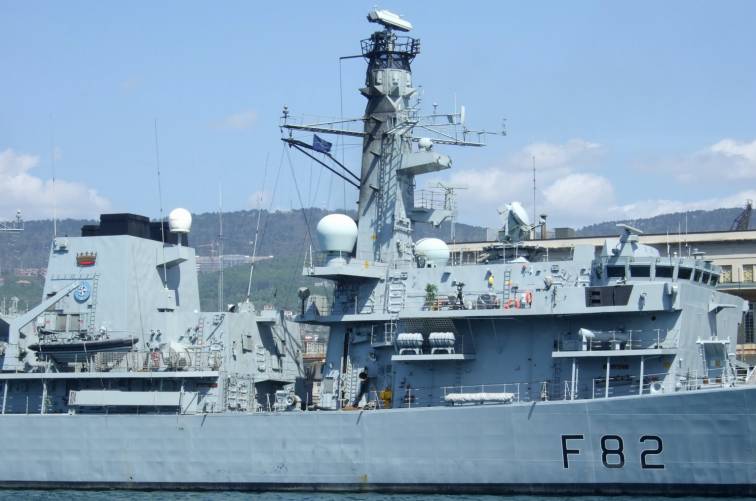 HMS Somerset F 82 / SNMG-2 - Trieste, Italy - April 2008