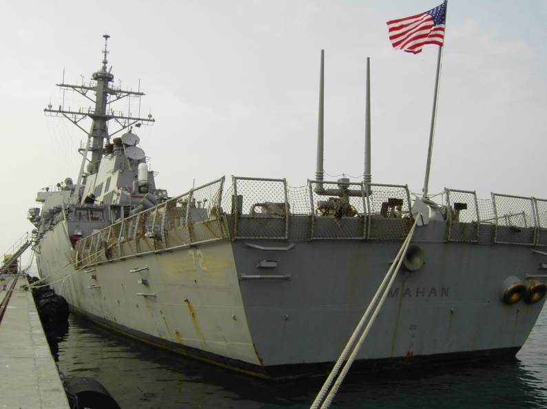 USS Mahan DDG 72 - Arleigh Burke class guided missile destroyer - stern view - Trieste, Italy - November 2004