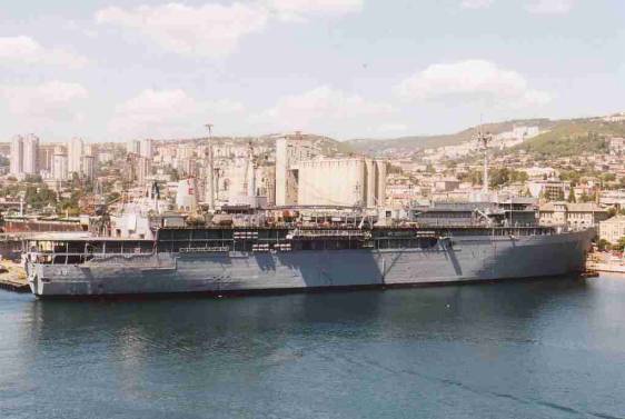 USS Emory S. Land AS-39 - Submarine Tender - US Navy
