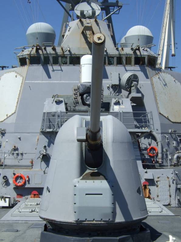 Mk-45 Mod-2 gun mount USS McFaul DDG 74