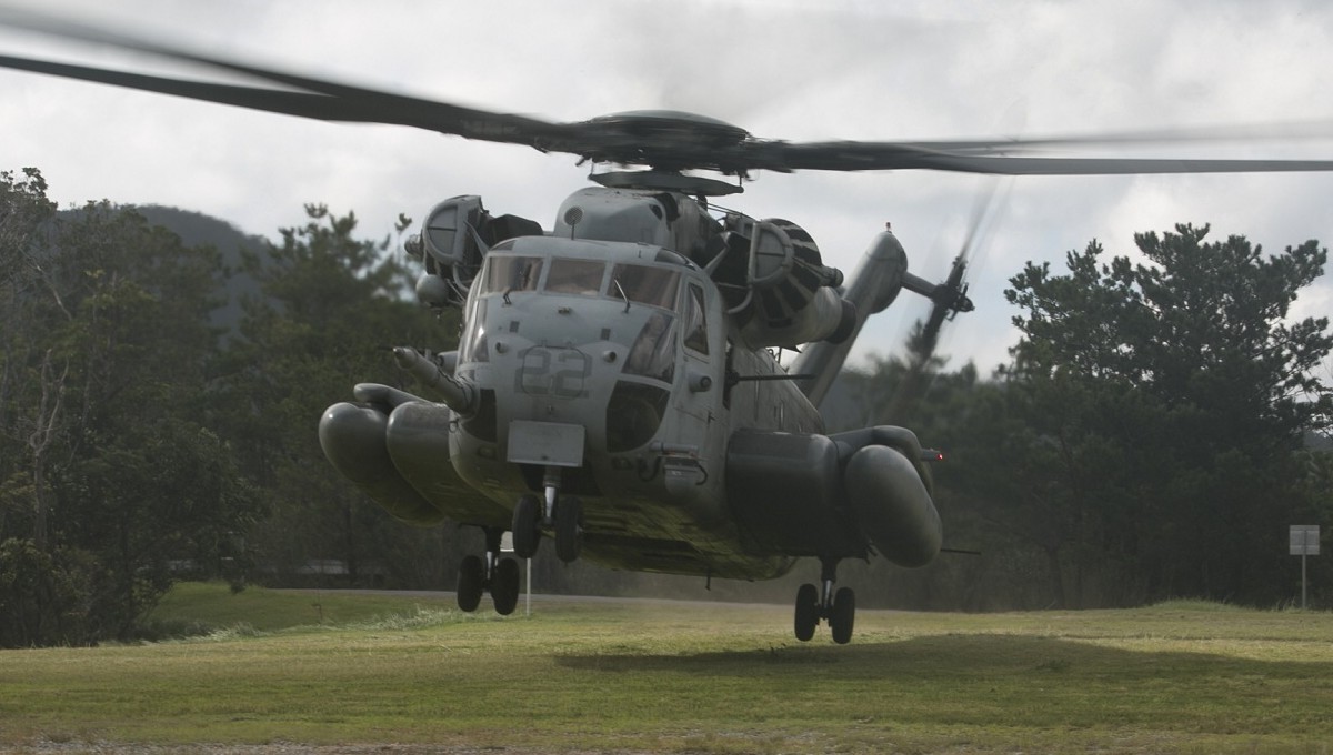 hmh-361 flying tigers marine heavy helicopter squadron usmc sikorsky ch-53e super stallion 15