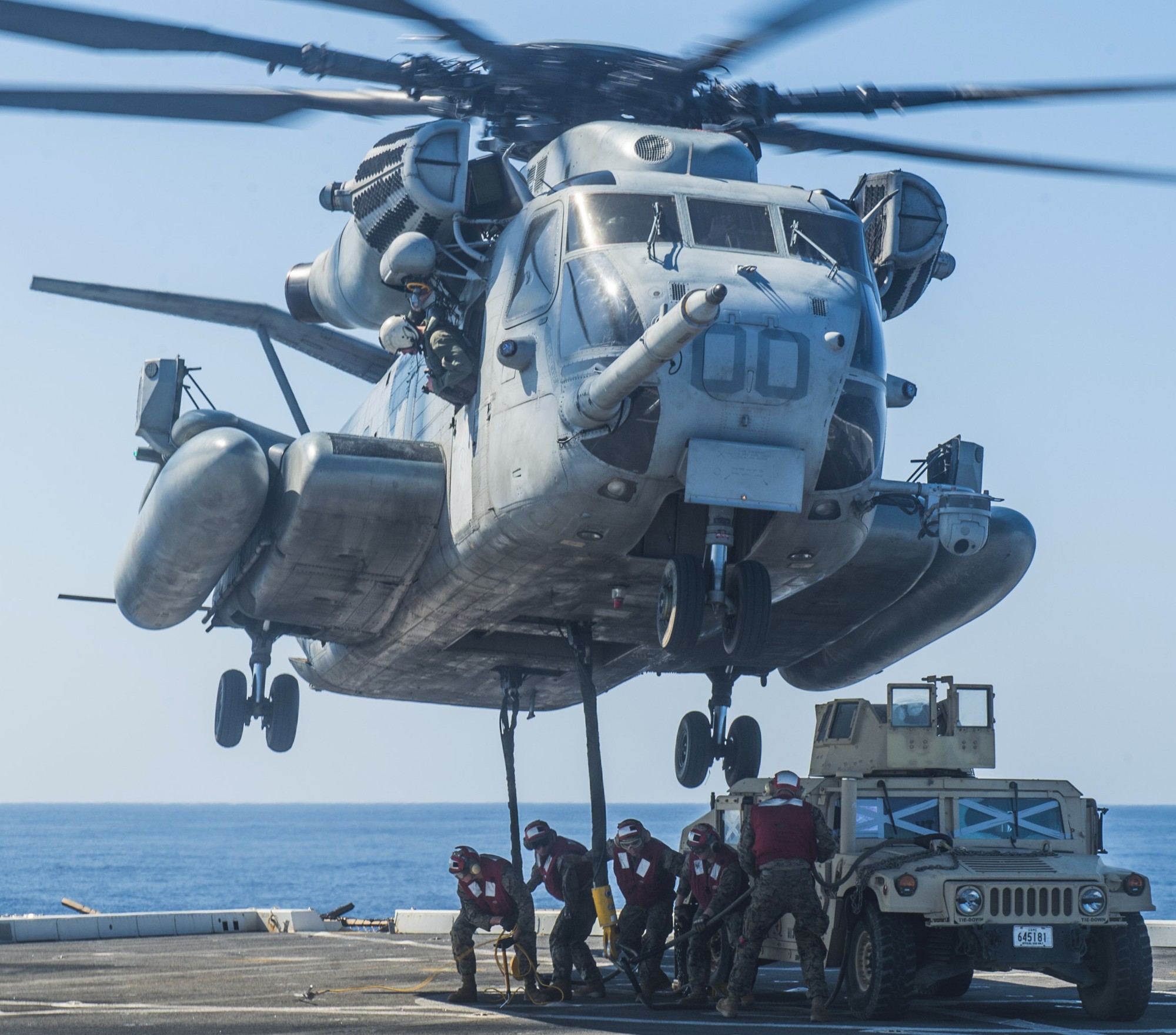 hmh-361 flying tigers marine heavy helicopter squadron usmc sikorsky ch-53e super stallion 22