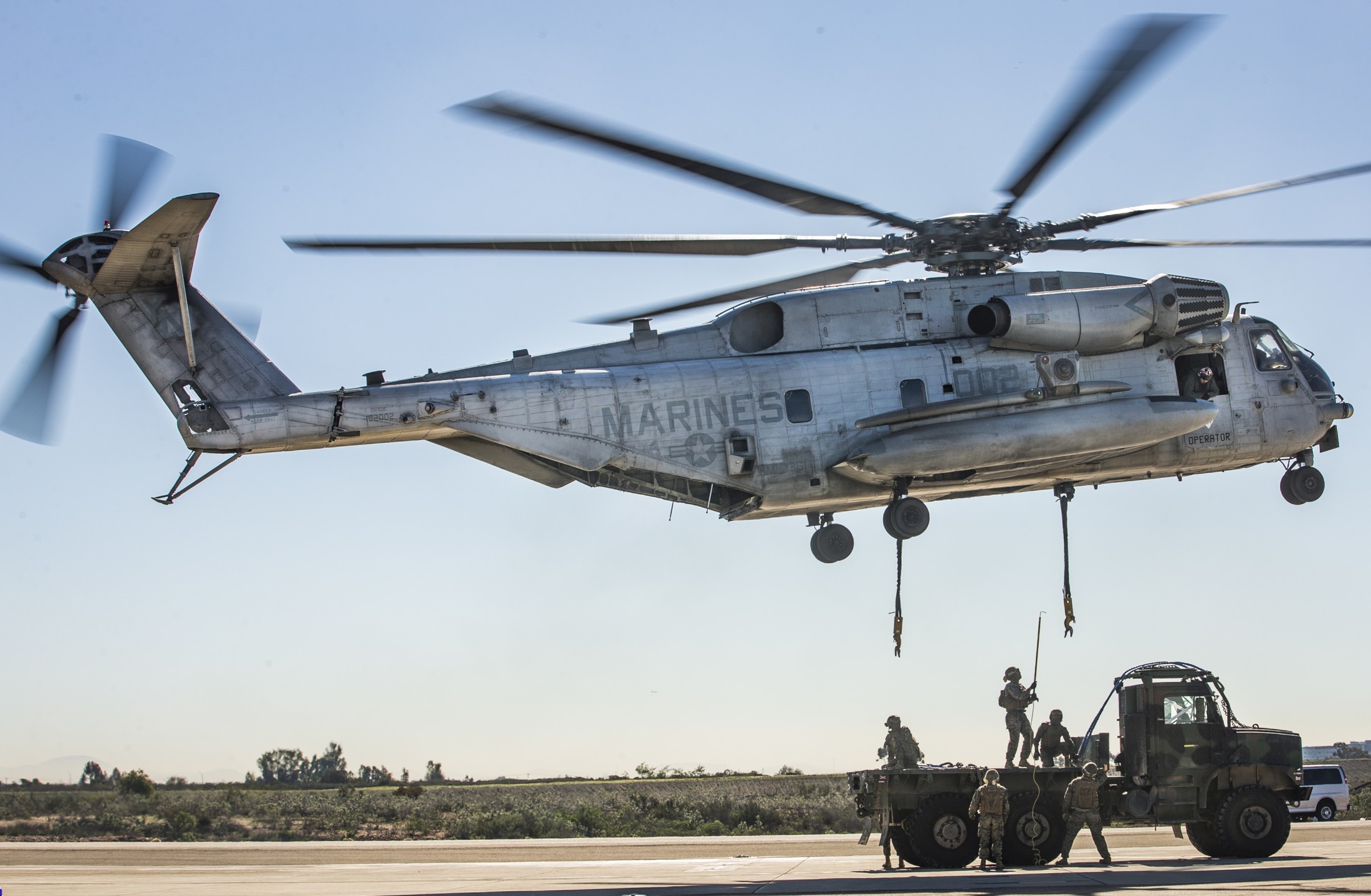 hmh-361 flying tigers marine heavy helicopter squadron usmc sikorsky ch-53e super stallion 38