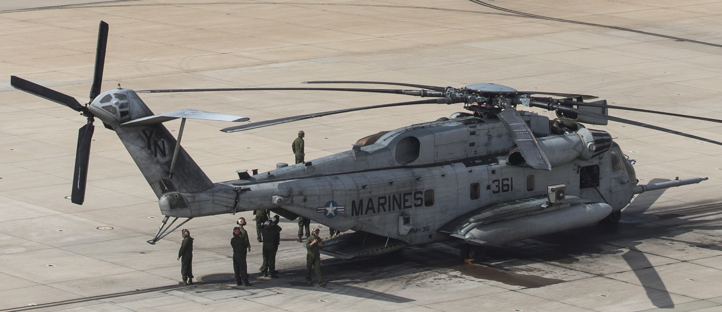 hmh-361 flying tigers marine heavy helicopter squadron usmc sikorsky ch-53e super stallion 45 mcas miramar