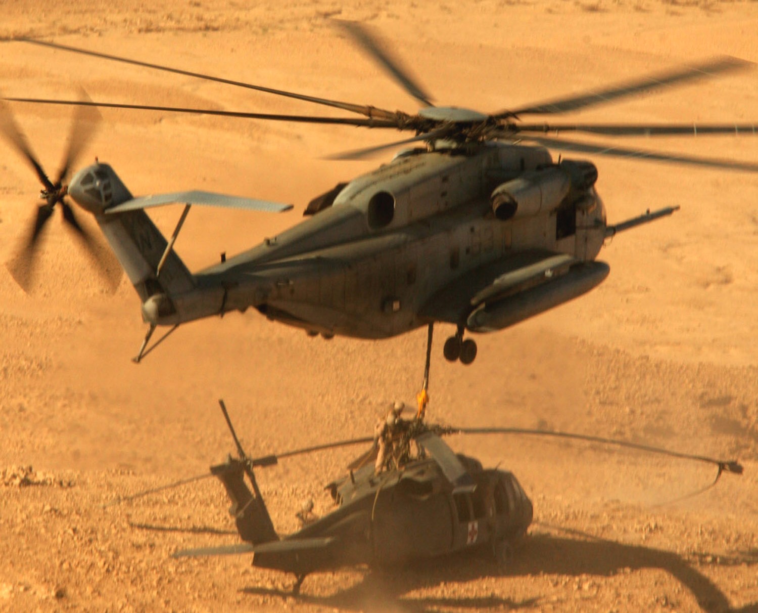hmh-361 flying tigers marine heavy helicopter squadron usmc sikorsky ch-53e super stallion 73 al anbar iraq