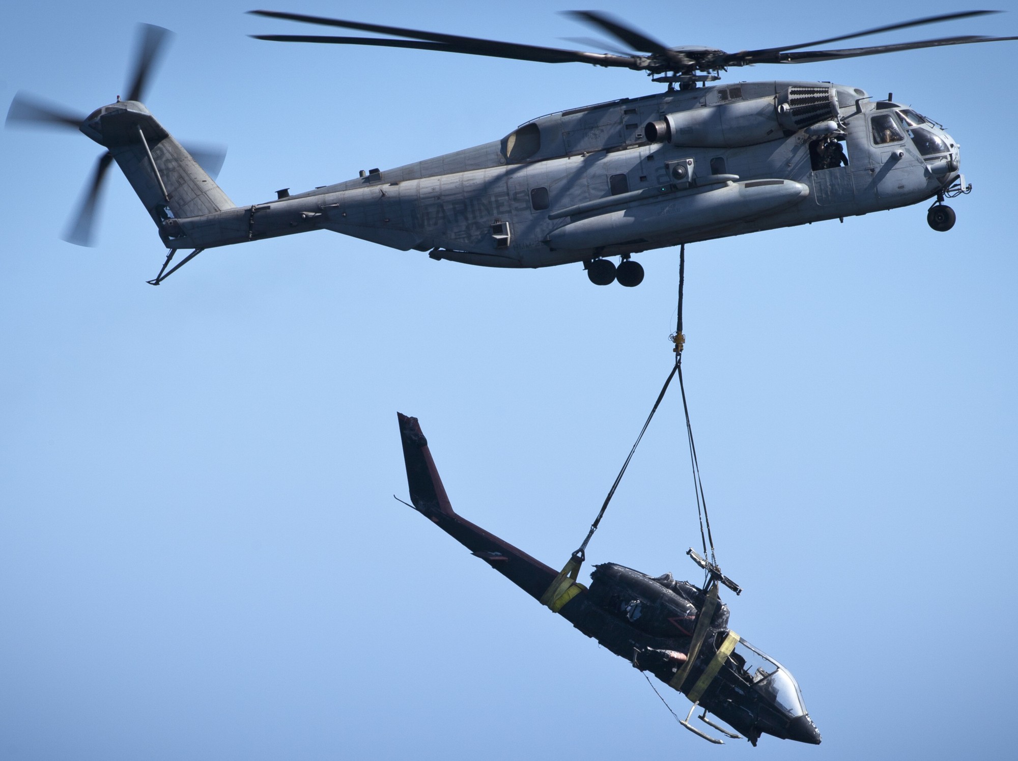 hmh-361 flying tigers marine heavy helicopter squadron usmc sikorsky ch-53e super stallion 75