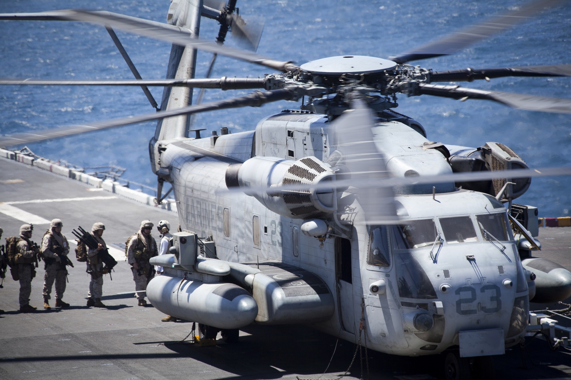 hmh-361 flying tigers marine heavy helicopter squadron usmc sikorsky ch-53e super stallion 79