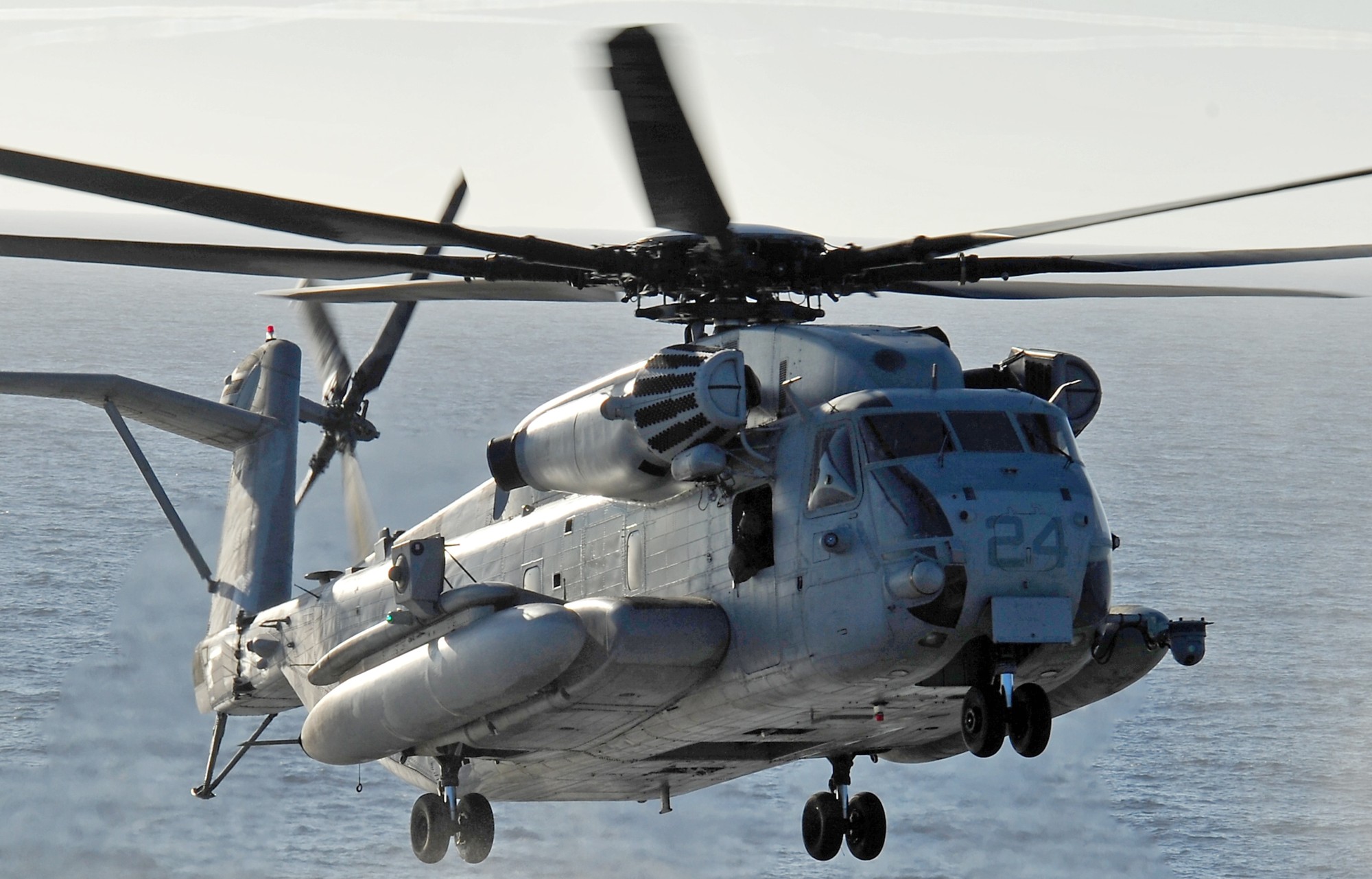 hmh-361 flying tigers marine heavy helicopter squadron usmc sikorsky ch-53e super stallion 80
