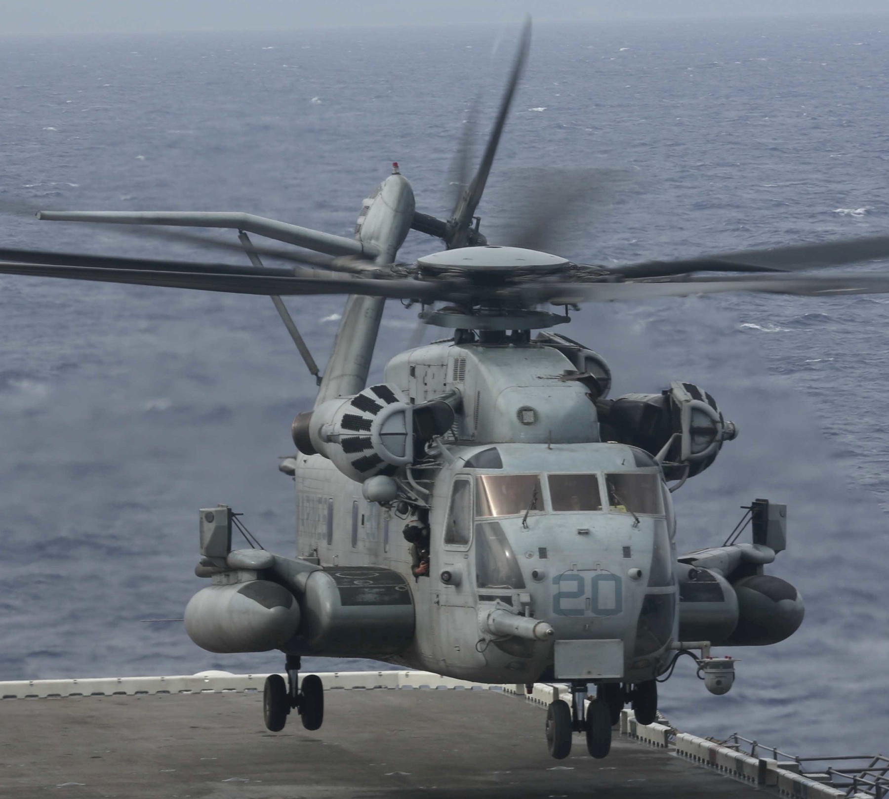 hmh-361 flying tigers marine heavy helicopter squadron usmc sikorsky ch-53e super stallion 87