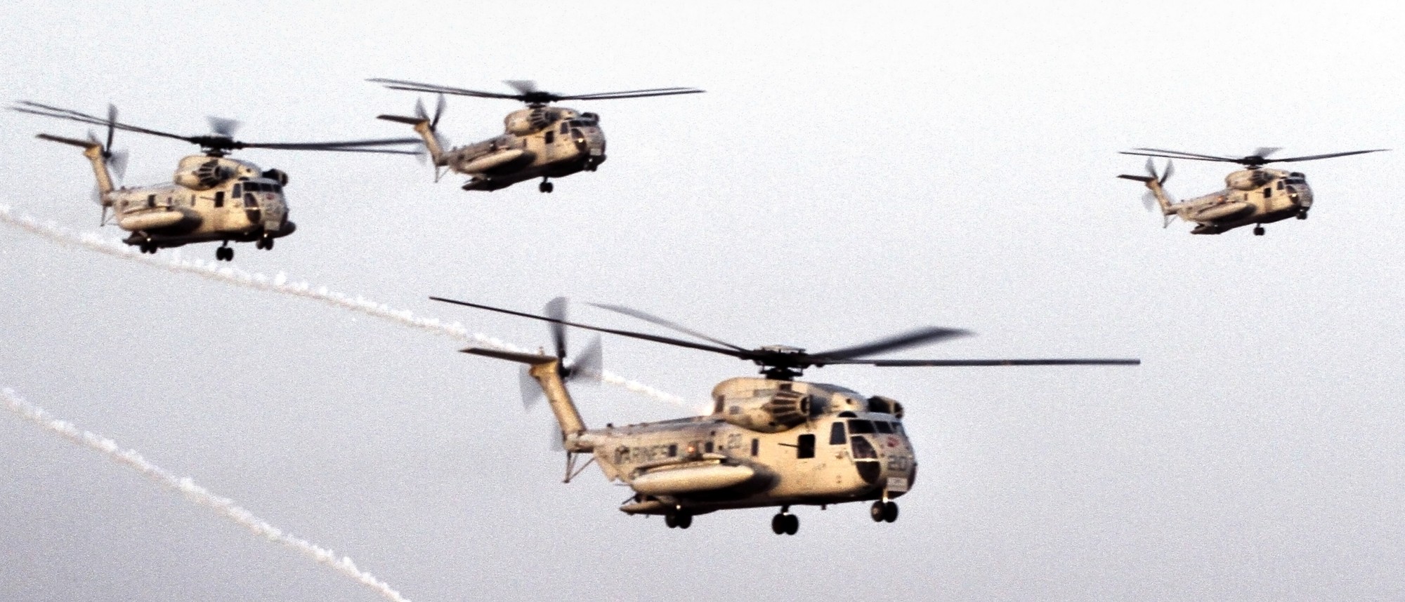 hmh-362 ugly angels marine heavy helicopter squadron usmc sikorsky ch-53d sea stallion 05