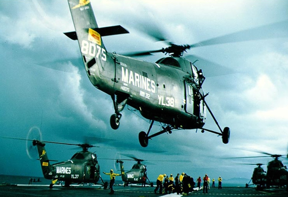 hmm-362 ugly angels marine medium helicopter squadron usmc sikorsky uh-34d seahorse 04 uss princeton lph-5