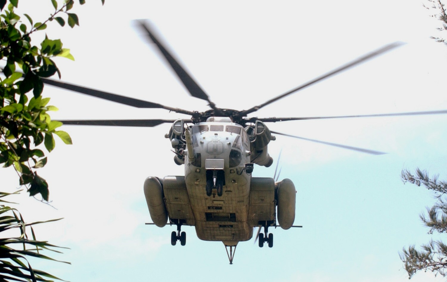 hmh-363 red lions marine heavy helicopter squadron usmc sikorsky ch-53d sea stallion 22