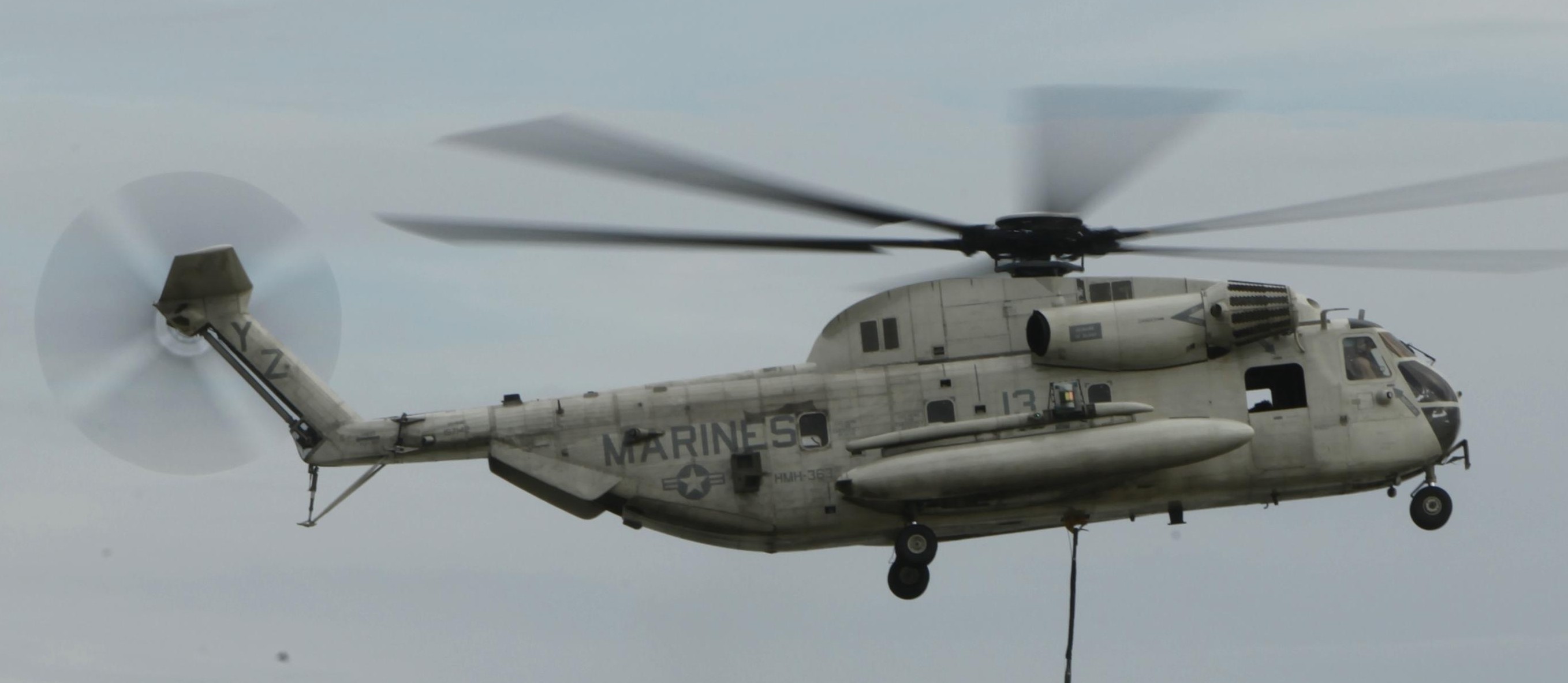 hmh-363 red lions marine heavy helicopter squadron usmc sikorsky ch-53d sea stallion mcb hawaii kaneohe bay 31