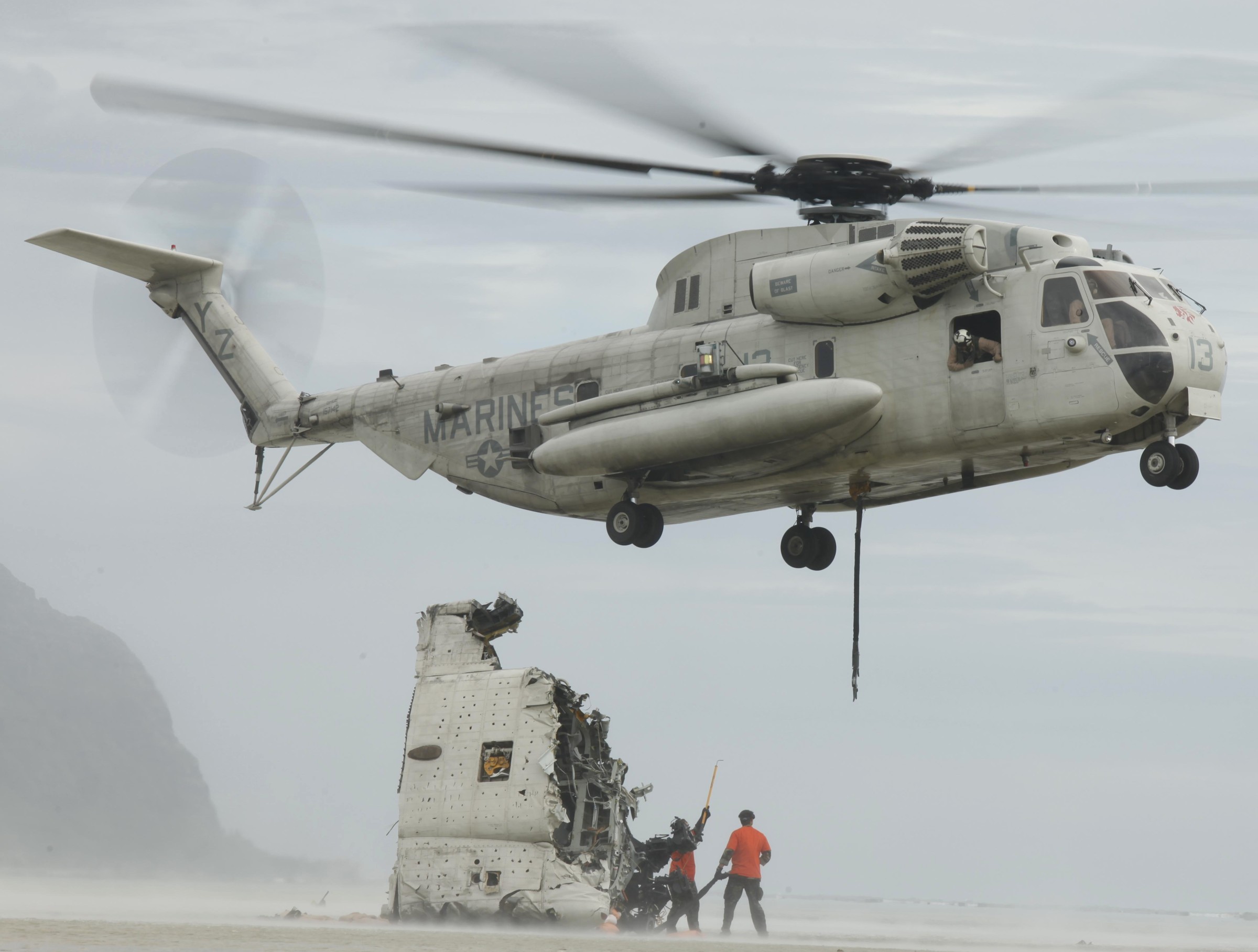 hmh-363 red lions marine heavy helicopter squadron usmc sikorsky ch-53d sea stallion 34 mcb hawaii kaneoha bay
