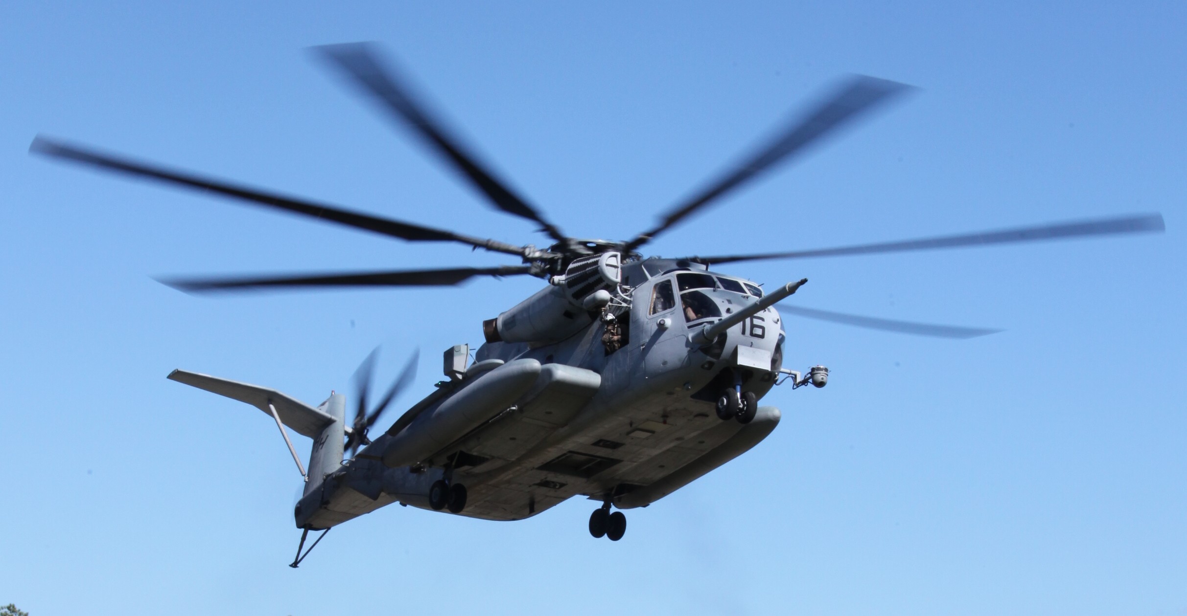 hmh-366 hammerheads marine heavy helicopter squadron usmc sikorsky ch-53e super stallion 10