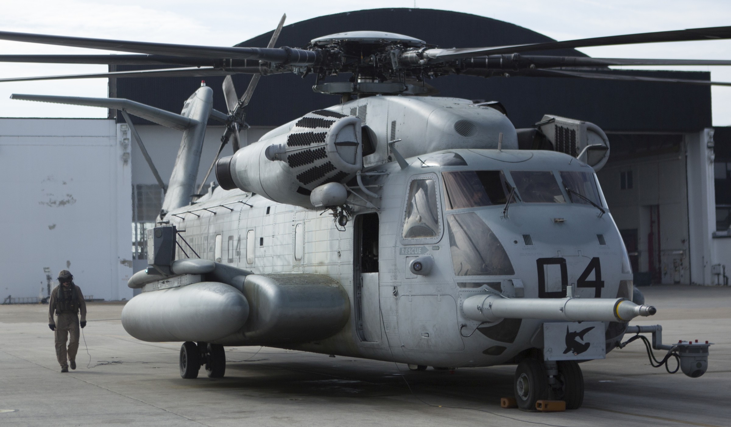 hmh-366 hammerheads marine heavy helicopter squadron usmc sikorsky ch-53e super stallion 44