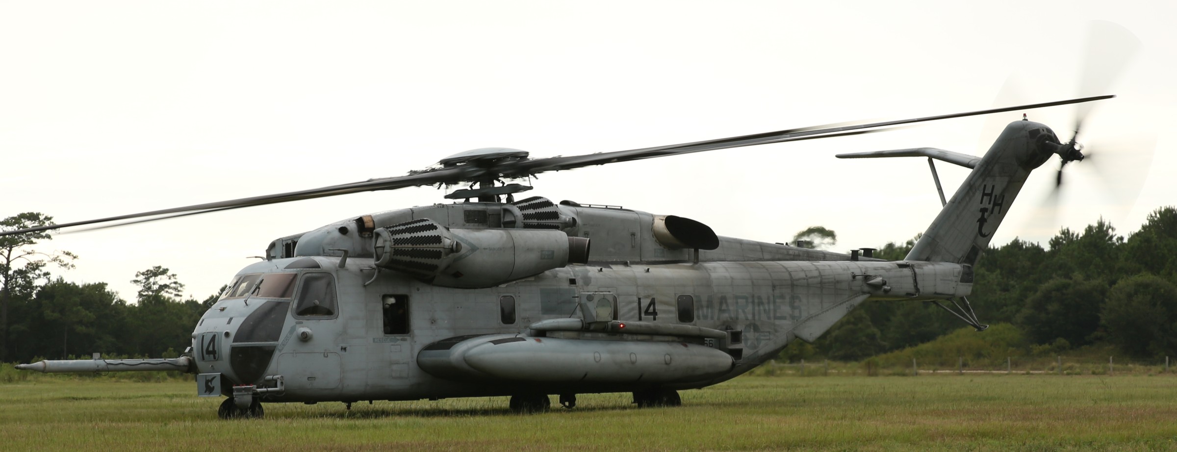 hmh-366 hammerheads marine heavy helicopter squadron usmc sikorsky ch-53e super stallion 59