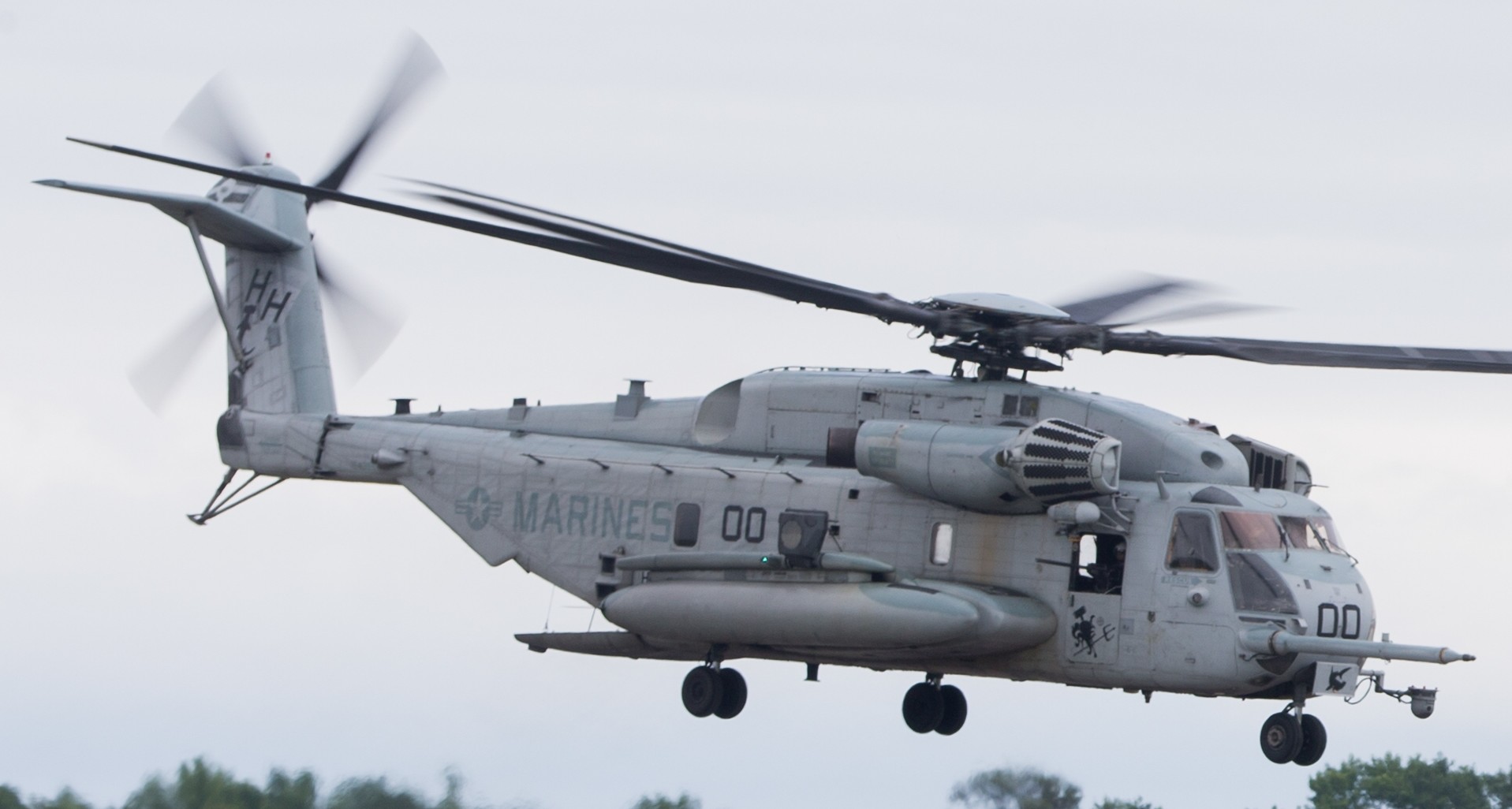 hmh-366 hammerheads marine heavy helicopter squadron usmc sikorsky ch-53e super stallion 90