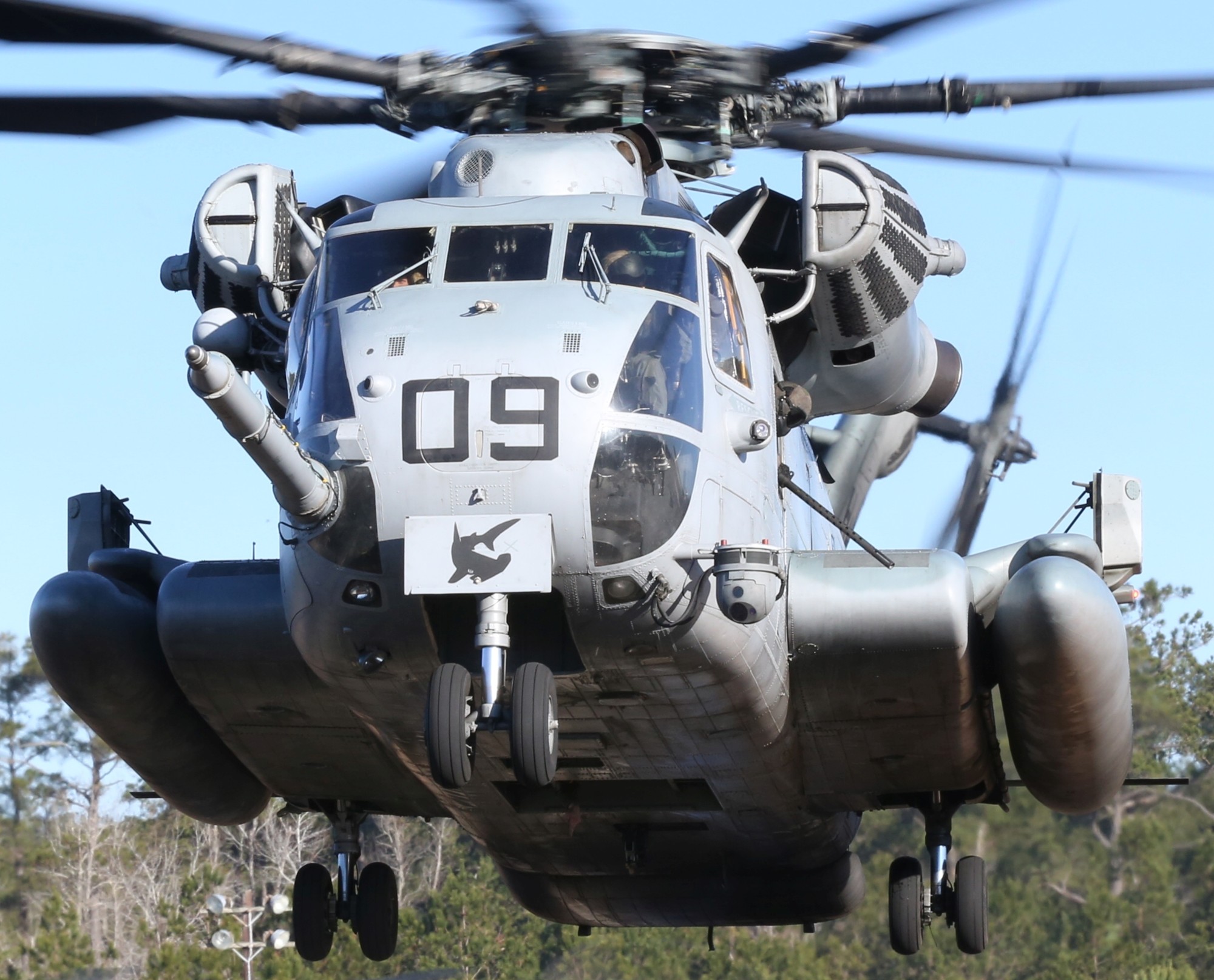 hmh-366 hammerheads marine heavy helicopter squadron usmc sikorsky ch-53e super stallion camp lejeune 125
