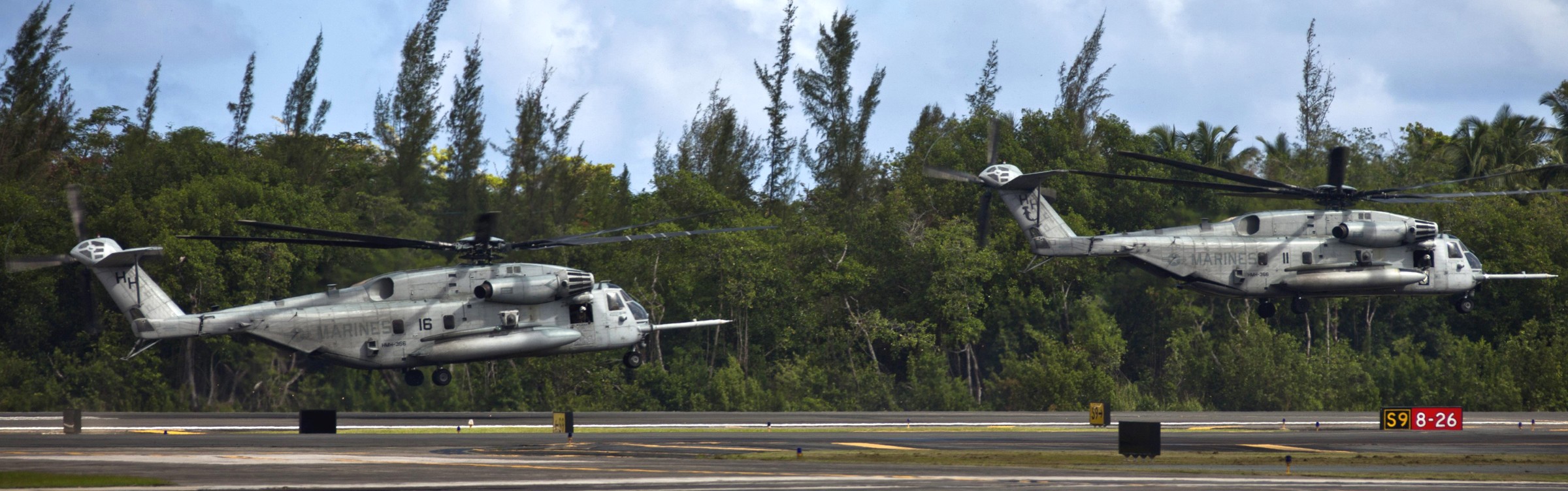 hmh-366 hammerheads ch-53e super stallion marine heavy helicopter squadron usmc munitz angb puerto rico 129