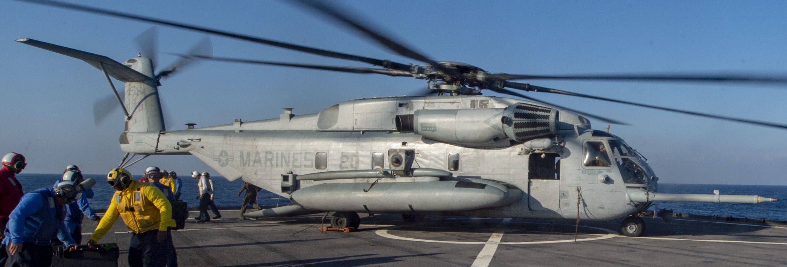 hmh-366 hammerheads ch-53e super stallion marine heavy helicopter squadron usmc 138