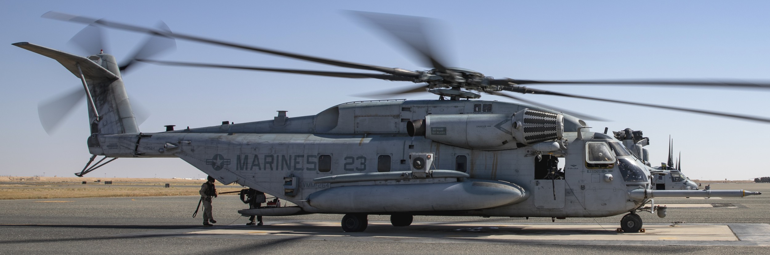 hmh-366 hammerheads ch-53e super stallion marine heavy helicopter squadron usmc afghanistan 148