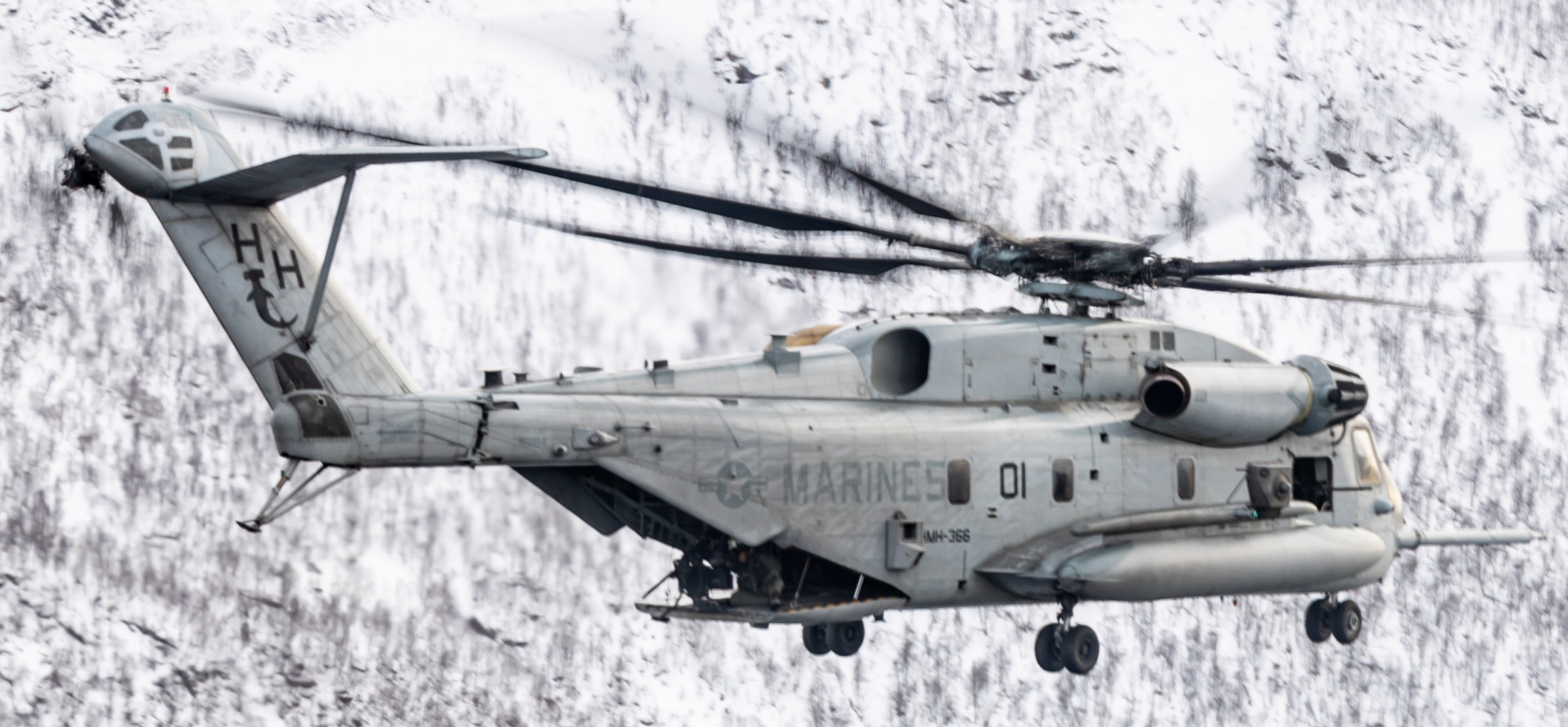 hmh-366 hammerheads ch-53e super stallion marine heavy helicopter squadron nato exercise cold response 2022 161 