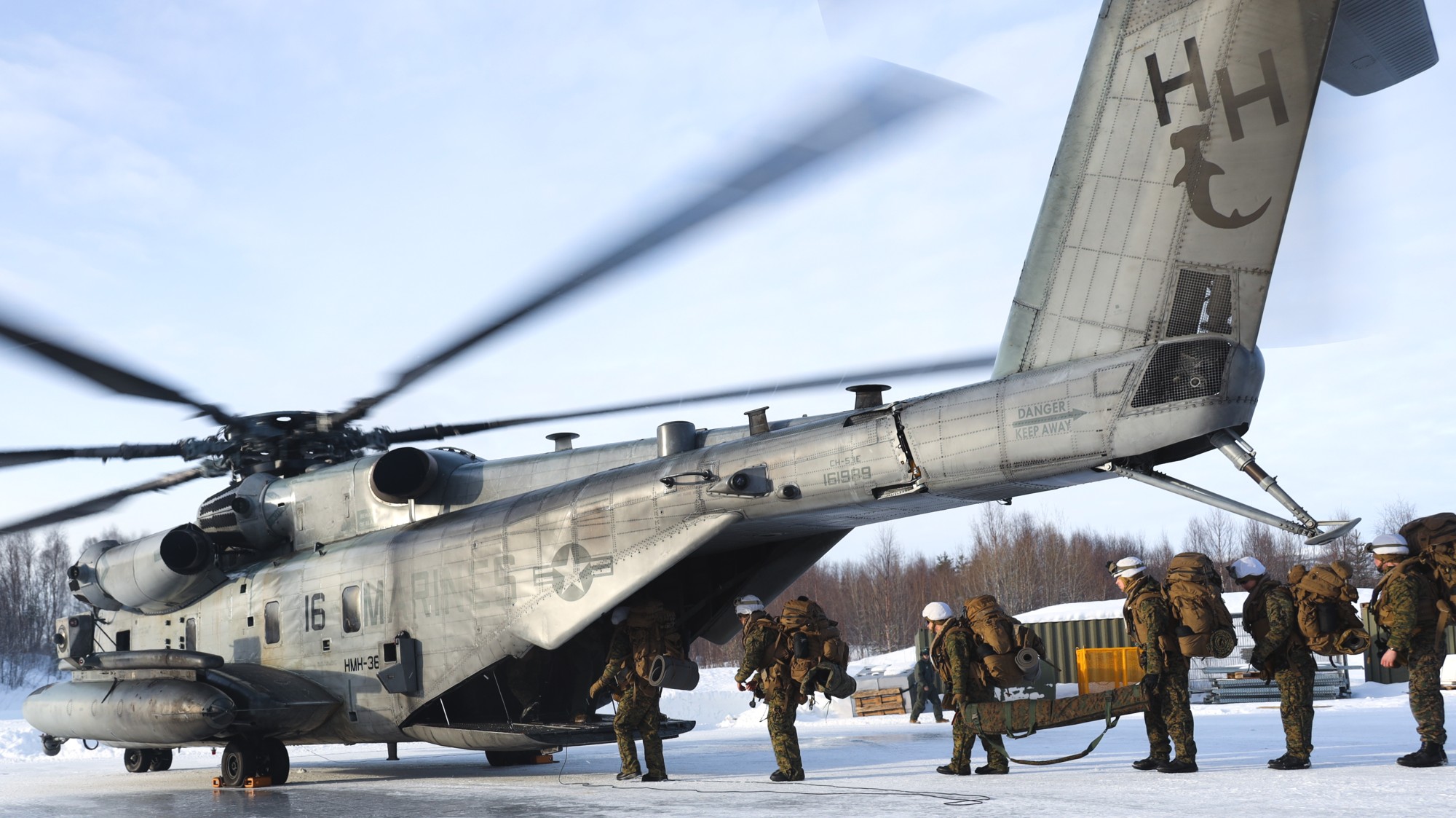 hmh-366 hammerheads ch-53e super stallion marine heavy helicopter squadron exercise cold response norway 162