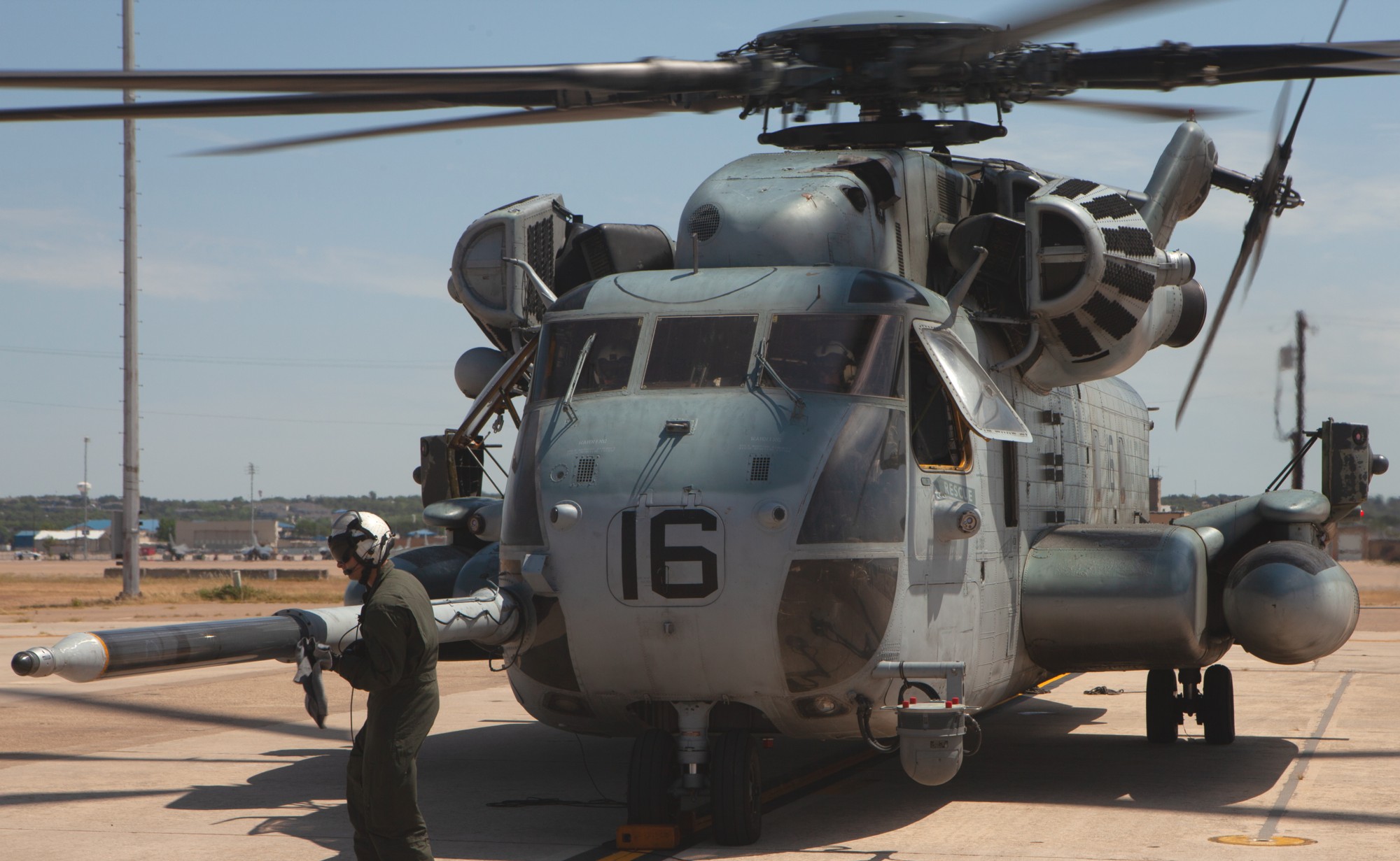 hmh-366 hammerheads ch-53e super stallion marine heavy helicopter squadron usmc nas jrb fort worth 166