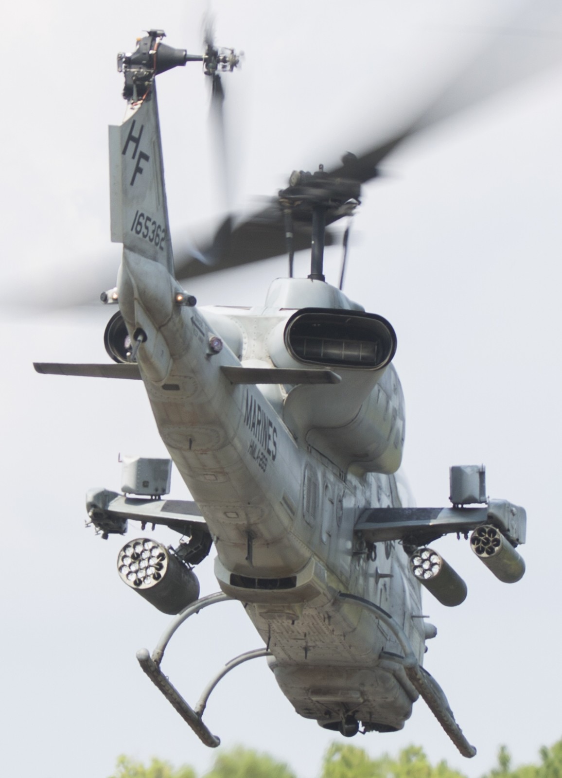 hmla-269 gunrunners marine light attack helicopter squadron ah-1w super cobra 84