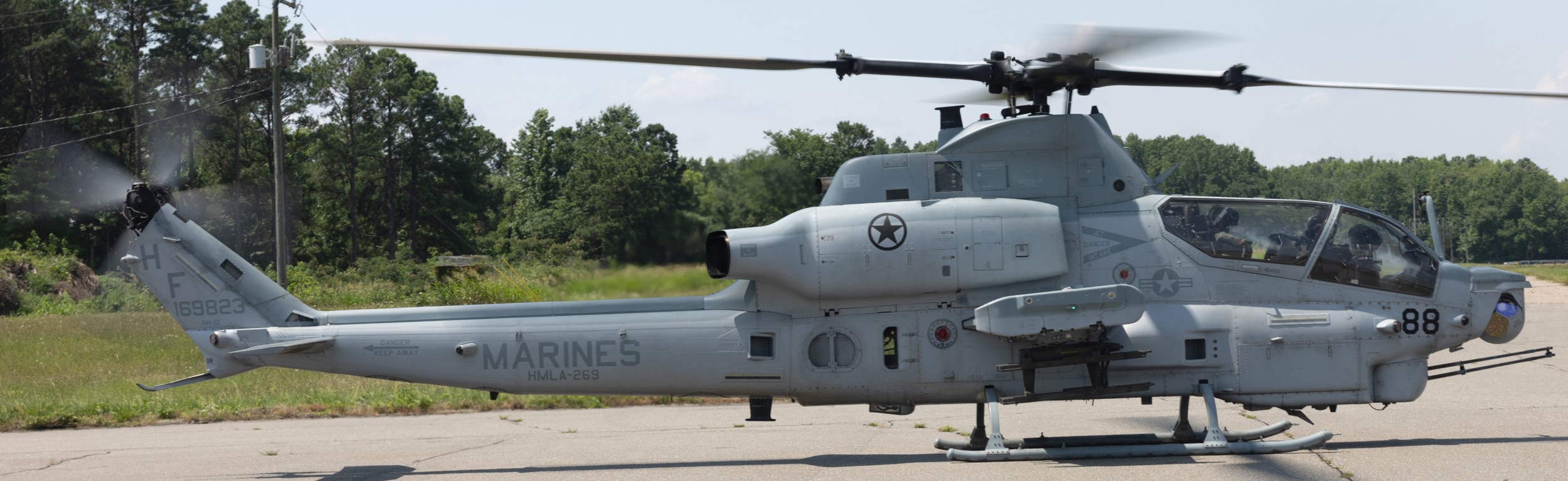 hmla-269 gunrunners marine light attack helicopter squadron ah-1z viper norfolk virginia 2025